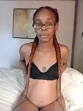 Jasmine_FullsShine on StripChat
