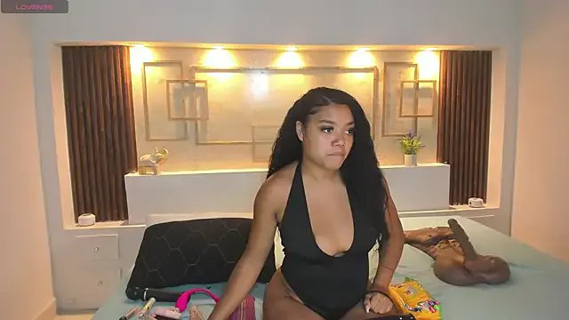 JasmineRose7 on StripChat