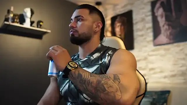 jaxon_colton on StripChat