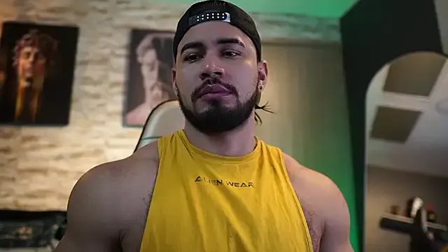 jaxon_colton on StripChat