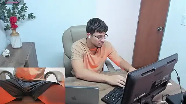 Jay_Grip — Take off my shirt it's hot