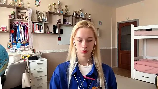 JazzingDeck — Hot air Kiss