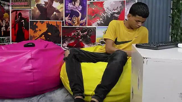 Jeffry_wolvess on StripChat