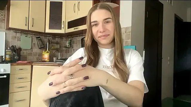 JennifferBielefeldt — bite my lips