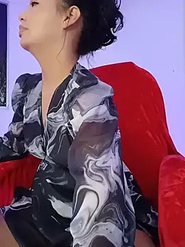 JennLeMoka on StripChat