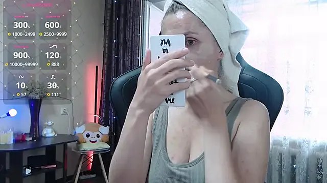 Freechat JessieOMays on StripChat