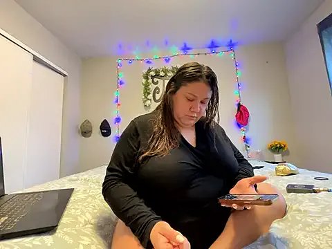 JizzyJazzunleashed on StripChat