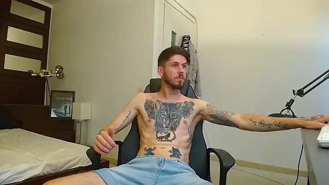 JonahShaw on StripChat