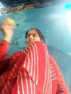 Jooli_xx on StripChat