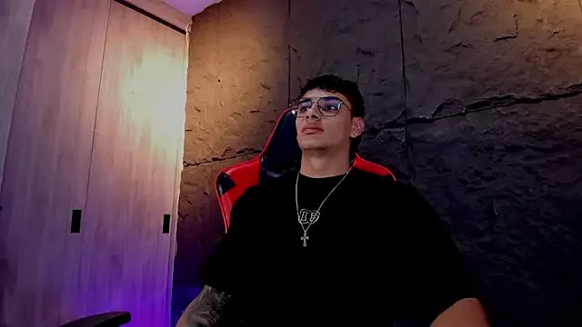 joseph_boy — Show monster dick