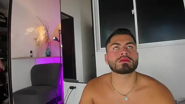 Freechat Juan_Castano on StripChat