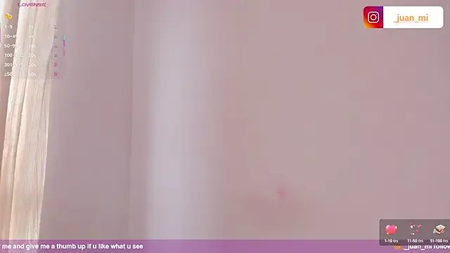 Freechat juanmiss on StripChat