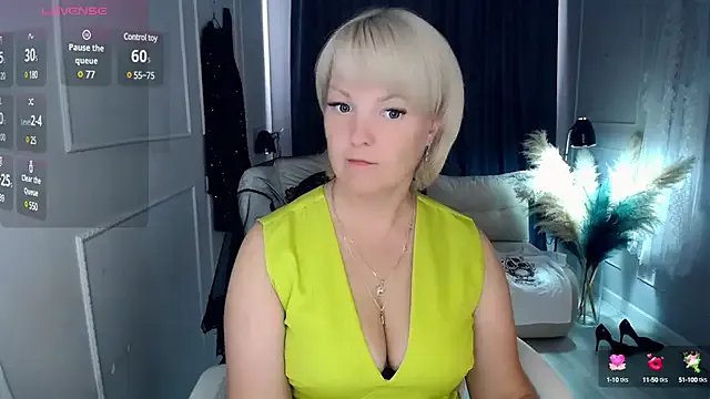 Juarnea on StripChat