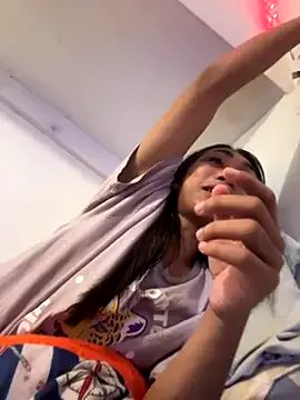 Freechat JuicyliciousBabe on StripChat