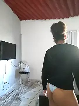 Julia_Pretinha on StripChat