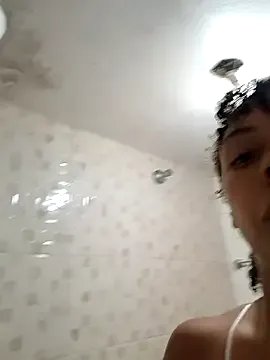 Julia_Pretinha on StripChat