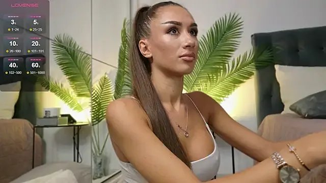 JuliaQuin on StripChat