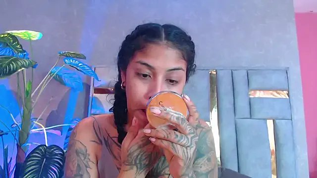 JuliaRose_ks on StripChat