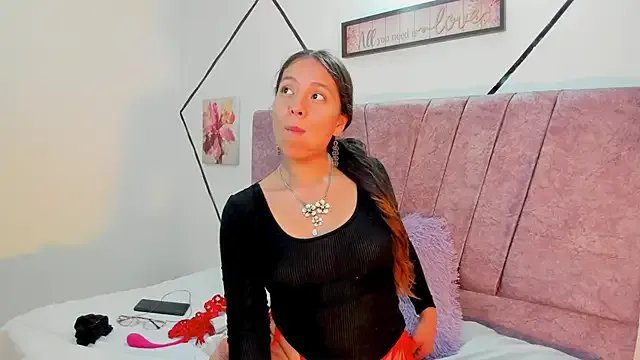 Julieta_Lein_ on StripChat