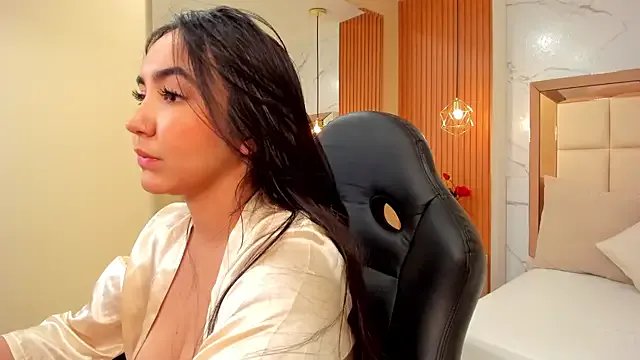 Freechat julieta_rosee on StripChat