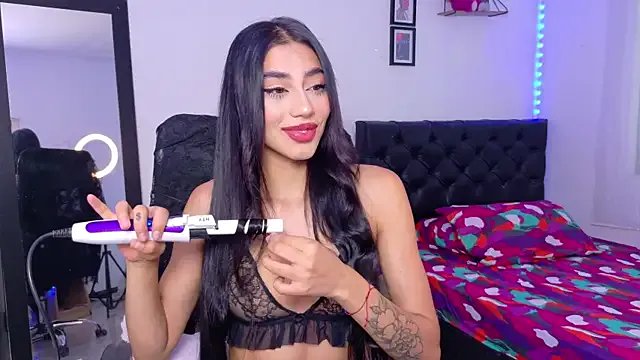 JulietaCheerr on StripChat