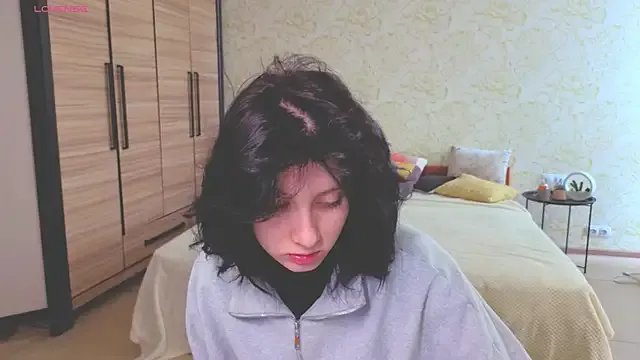 Freechat JulisSweet on StripChat