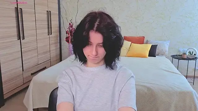 Freechat JulisSweet on StripChat