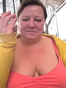 jusichka on StripChat