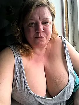 jusichka on StripChat