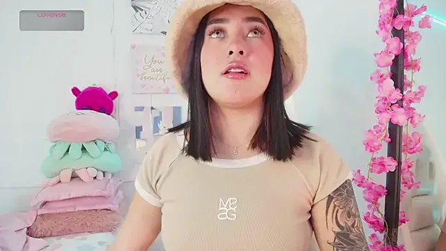 justonecute on StripChat