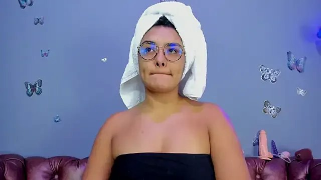 Kaira_mosse on StripChat