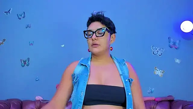 Kaira_mosse on StripChat