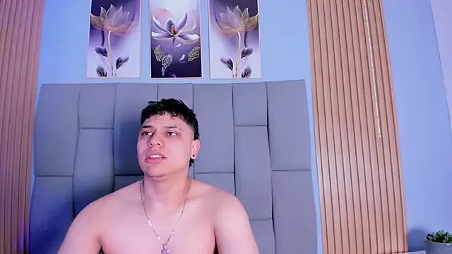 Kandyfrees_ — Make bounce her tits and ass! 