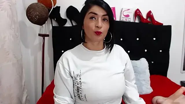 Freechat karenlennox1 on StripChat