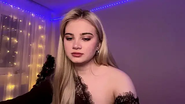 KariJarecke on StripChat