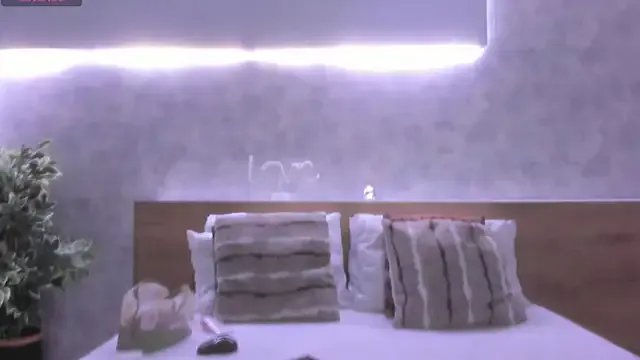 karina_gomez_18 on StripChat