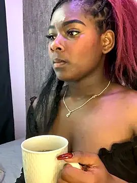 KarinaFlowers_ on StripChat