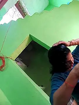 Karishma_cute on StripChat