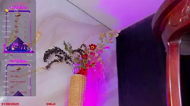 Karla-Ebony on StripChat