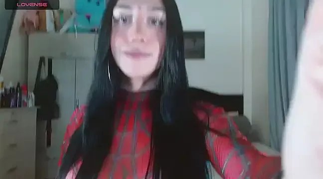 karla_zambrano on StripChat