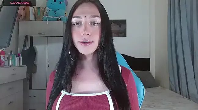 karla_zambrano on StripChat