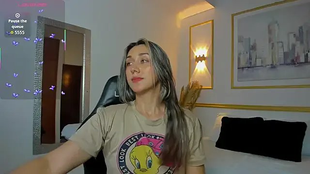 karlyy_ on StripChat