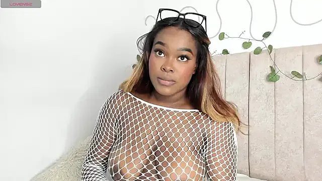 Kaseydelvey on StripChat