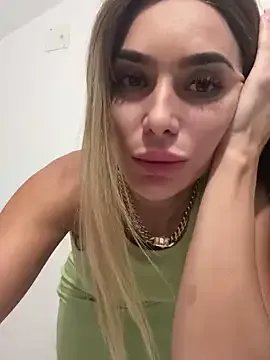 KaseyQuinn_ on StripChat