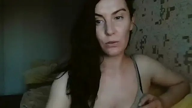 Freechat KatalinaQE on StripChat