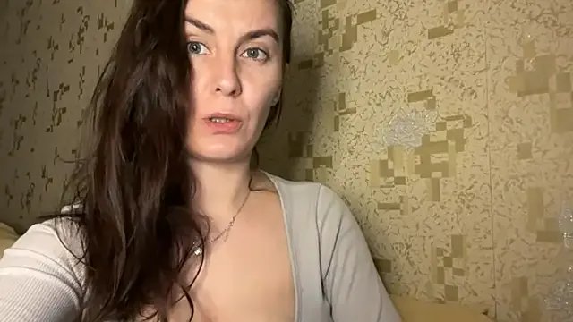 Freechat KatalinaQE on StripChat