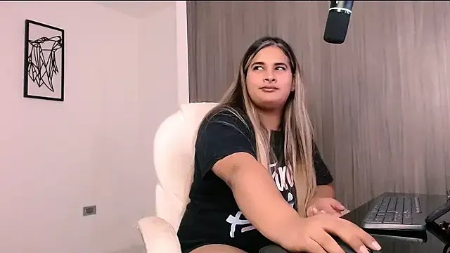 Kathee_zep on StripChat