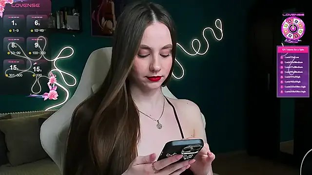 Freechat katie_taylorr on StripChat