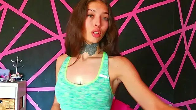 StripChat Katiesantana is Freechat Katiesantana — linda recompensa con tus tkns<3