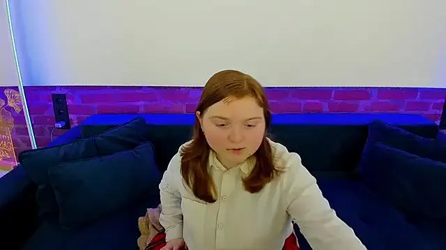 KattyRose8 on StripChat